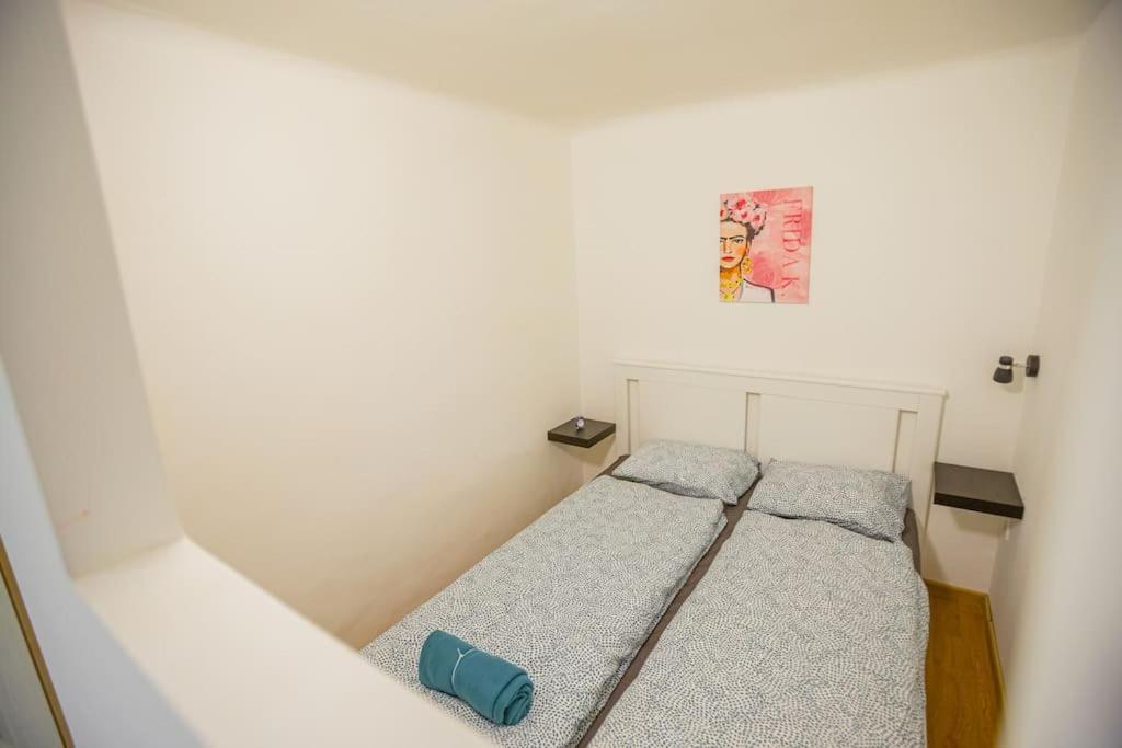 2 Bedroom Flat In The Dob Street, Venus Budapest Bagian luar foto